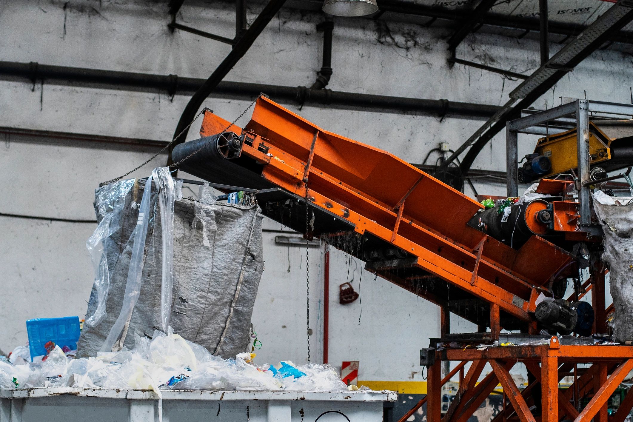 Waste processing equipment handling recyclable materials